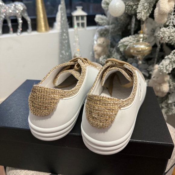 Authentic Chanel Tweed Sneakers - Picture 14 of 16